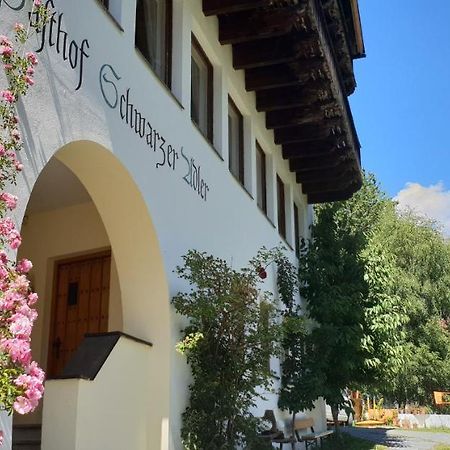 Hotel Schwarzer Adler Pettneu am Arlberg Bagian luar foto