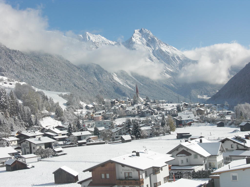 Hotel Schwarzer Adler Pettneu am Arlberg Bagian luar foto
